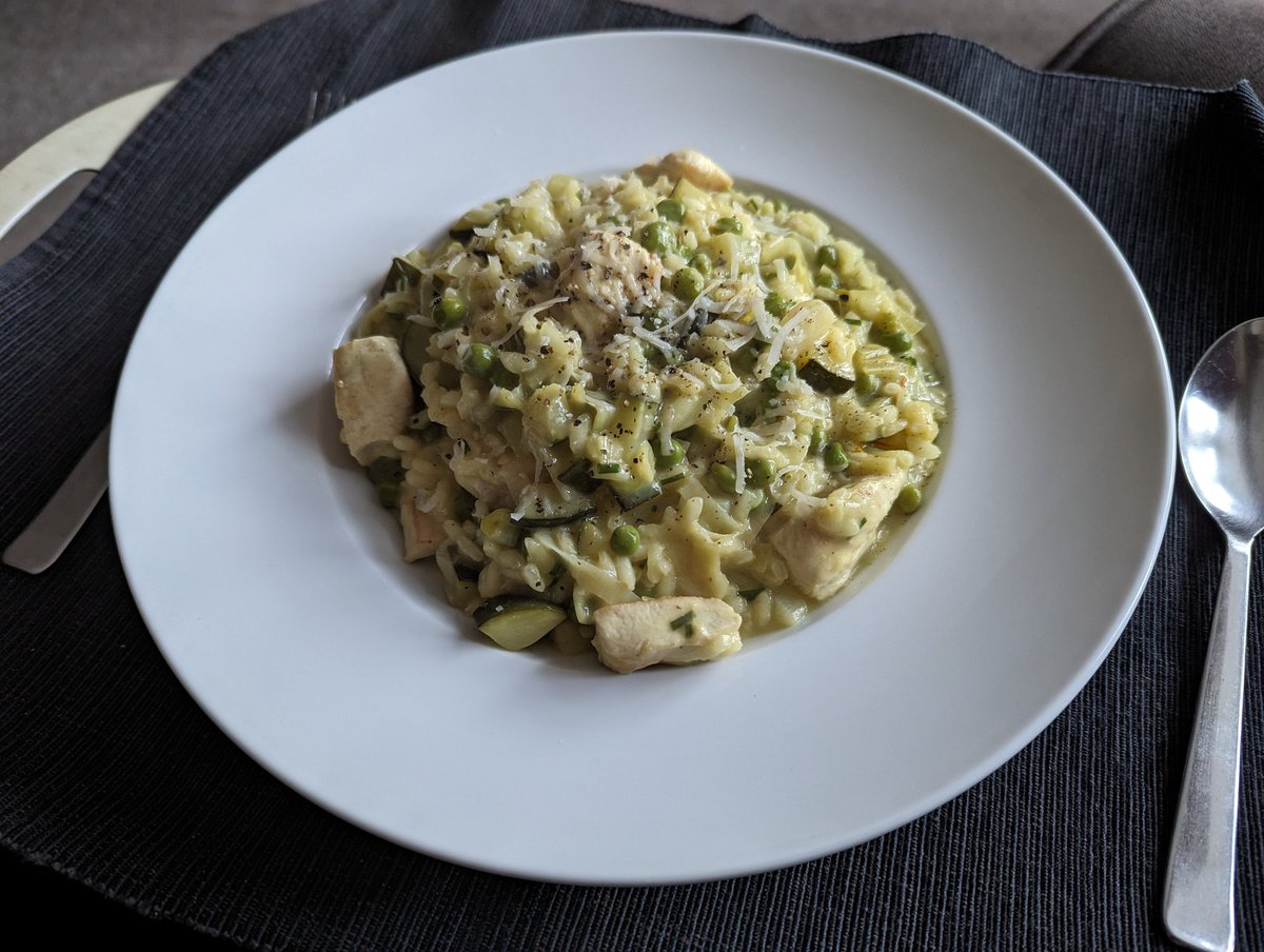 My courgette, chicken pea & leek risotto was perfect for this cold spring evening. #headchef