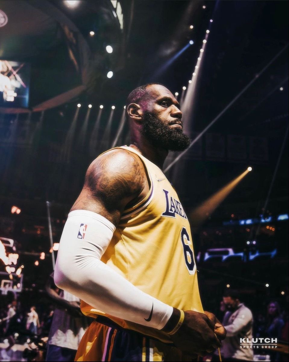 Active players with the most wins in the Playoffs: 183 — LeBron James 108 — Klay Thompson 107 — Draymond Green 105 — Danny Green 101 — Kevin Durant 99 — Stephen Curry