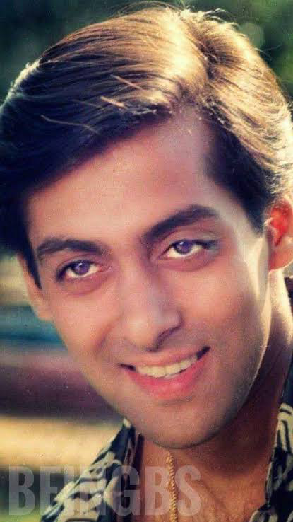 Good night sweetheart 😘 @beingSalmanKhan.. Ever frm ur debut film, u hv nvr stopped considering your fans.. Hwvr, these days, Gen Z fans—or perhaps you should say, lockdown-born fans—become critics and post nonsense things....fck them... We really love you 😘❤️ #SalmanKhan