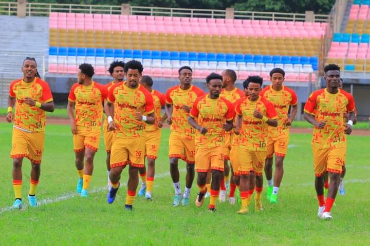Saint George's winless streak continues, as they suffered a 1-2 defeat to Hawassa City in the Ethiopian Premier League. 

This loss marks their fifth consecutive game without a win, severely denting their hopes of defending their title.

#AfricaSoccerZone #Ethiopia 🇪🇹