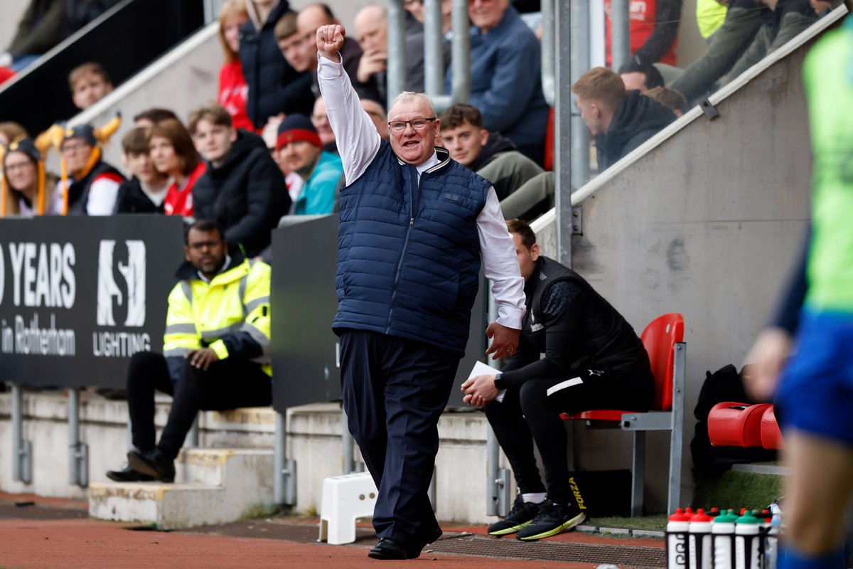 Steve Evans' promise *after* he's taken #rufc back to the Championship. rotherhamadvertiser.co.uk/sport/football…