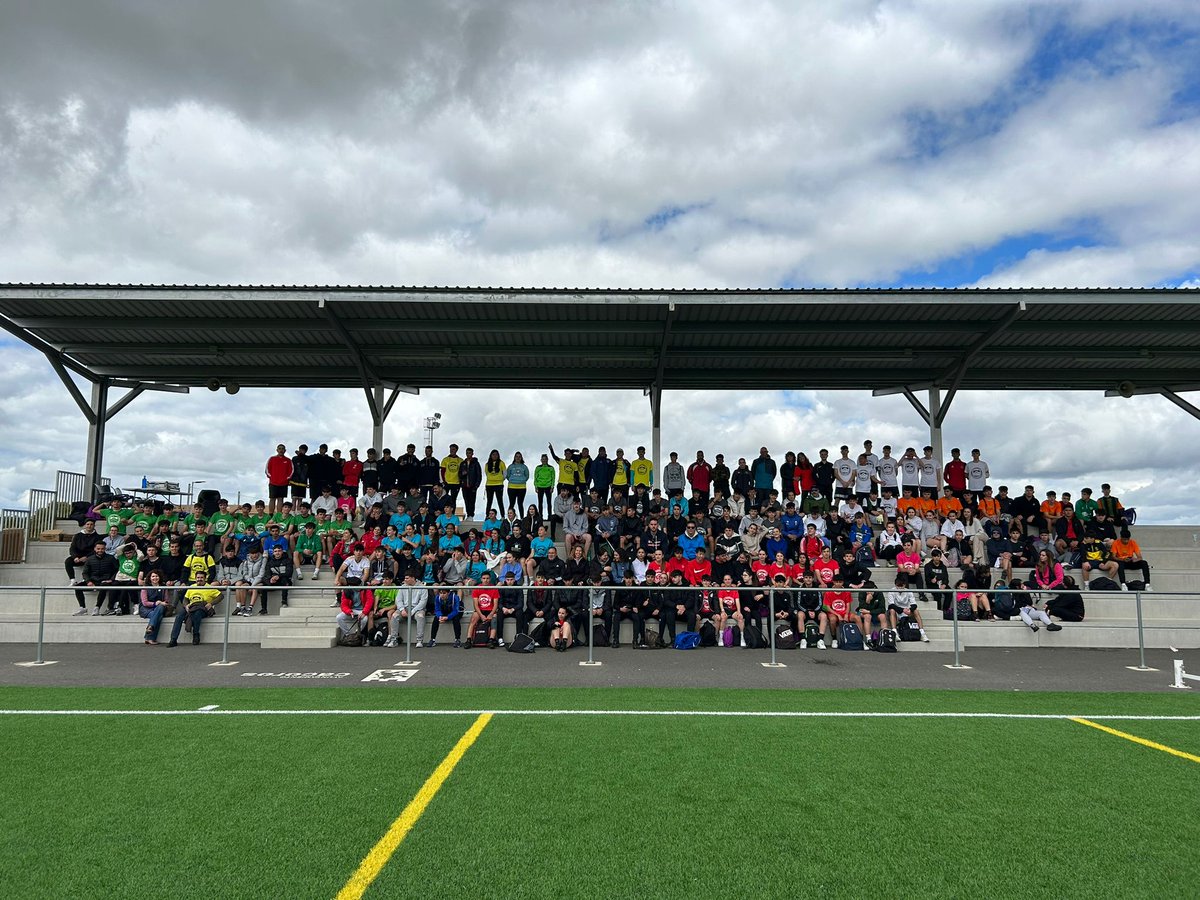 Entrenadores de fútbol Al-Qázeres tweet media