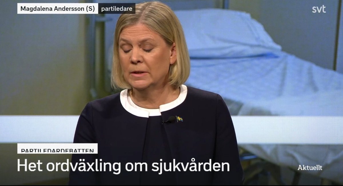 ... Och Aktuellt med @matsknutson 'vinklar' i pausen av #pldebatt allt till oppositionens fördel där det första som visas är Magdalena Andersson attack på Åkesson. @svt ÄR SOM ATT KOLLA KLIPP PÅ @socialdemokrat intranät. M a o en fullständigt vidrig upplevelse. Ren tortyr.