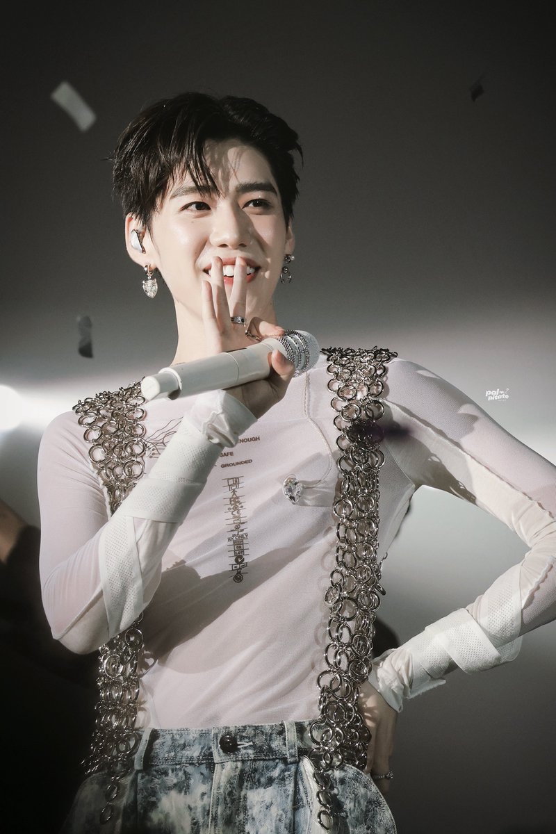 240505

long time no see 

#FanslandxPPKRIT
#พีพีกฤษฏ์
#ppkritt