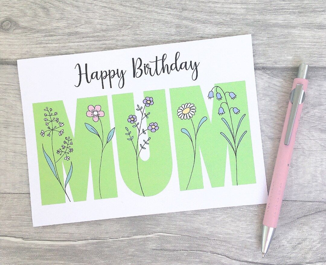 This very pretty birthday card is designed just for your Mum. Words can be personalised at the top. buff.ly/4aKXvdI #shopindie #handmadehour #craftbizparty