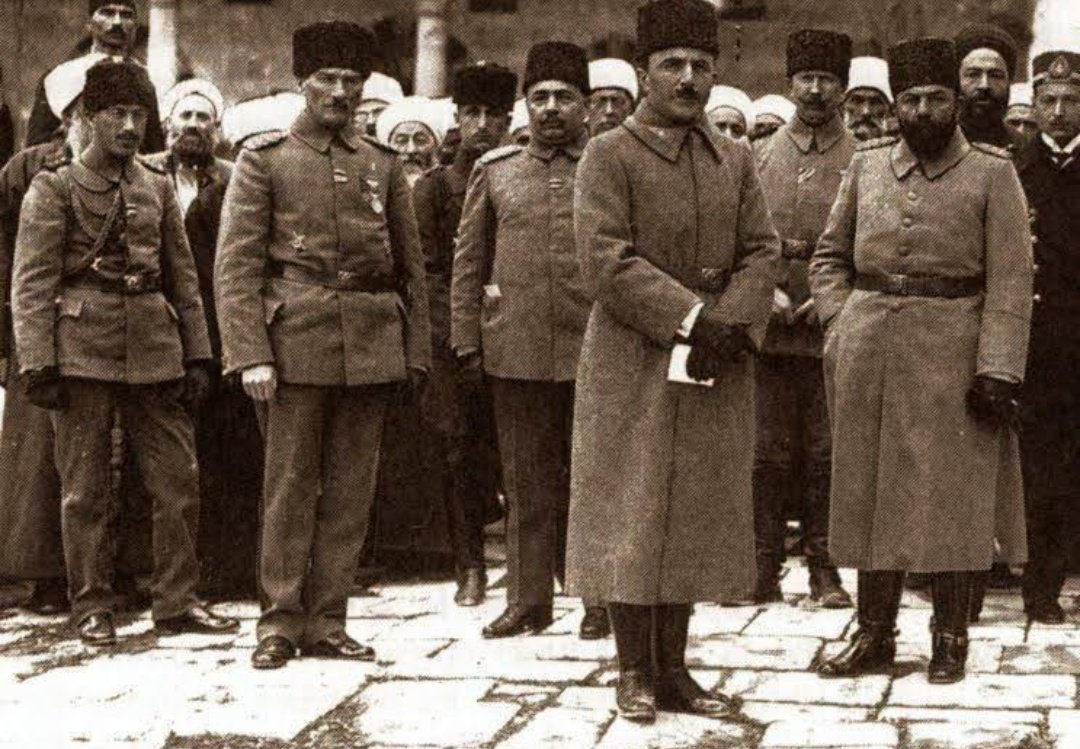 Mustafa Kemal Atatürk ve Paşalar 🩵