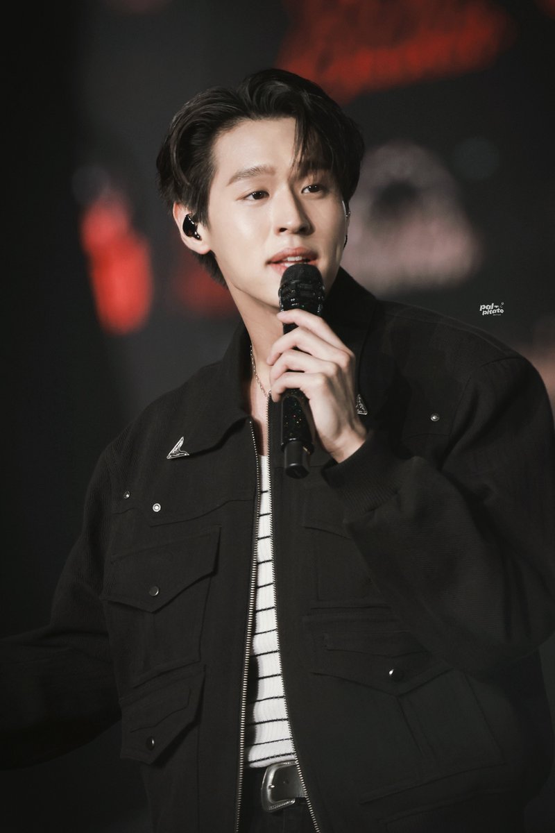 240505

🎤

#บิวกิ้น 
#Billkin
#FanslandxBILLKIN