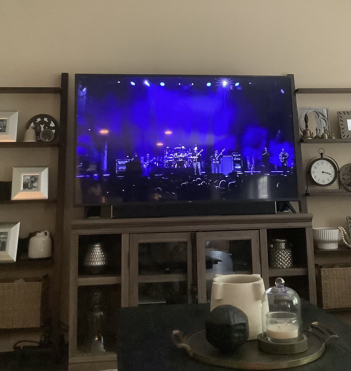 Dave Matthews Band streaming live from Portugal right now. I needed this more than ever today. Take me away, Dave! Watch along at volta.live for free. #DMB