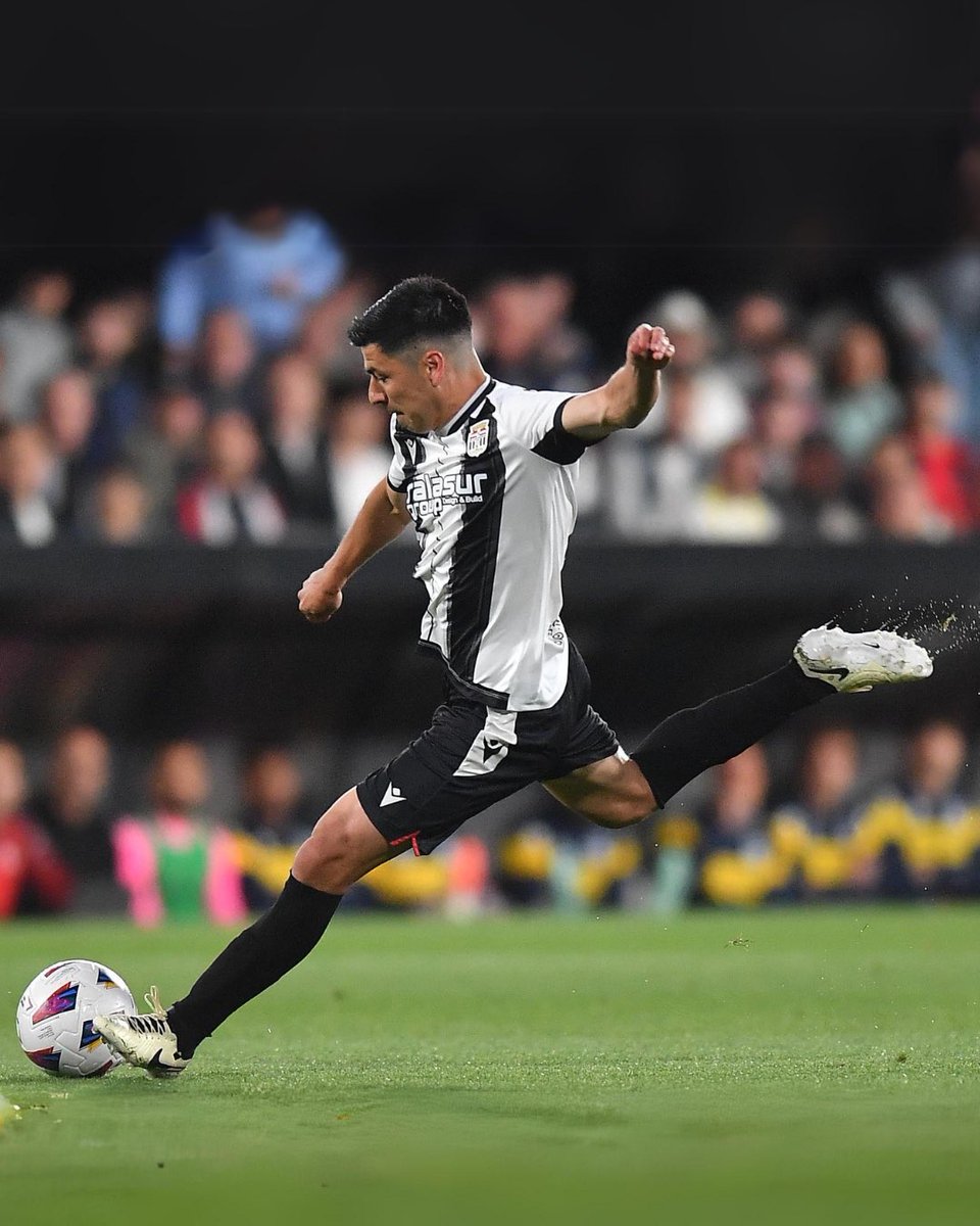 Linda noche en el Cartagonova! 🏟️⚪⚫

Logramos una gran victoria con ustedes y estamos más cerca del objetivo 👊🏽🎯 

#FCCartagena #VamosEfesé #Efesé #LALIGAHYPERMOTION #CartagenaAlcorcón