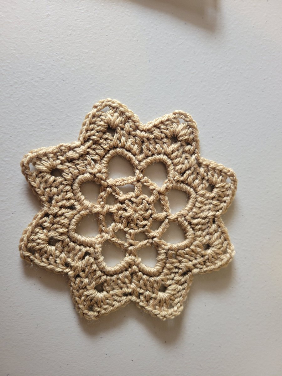 LockingLoops's tweet image. Crochet hot pad