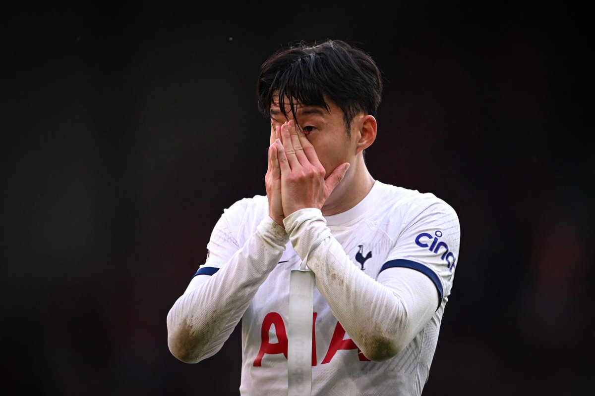 The positives and negatives from #thfc’s passionless 4-2 defeat at Anfield earlier today: ✅ Richy big difference off the bench —> 1 goal, 1 assist ⚽️🅰️ ✅ Skipp was better than Royal at left back ✅ Thought Bissouma was our best starter ✅ Mikey Moore involved in the squad…