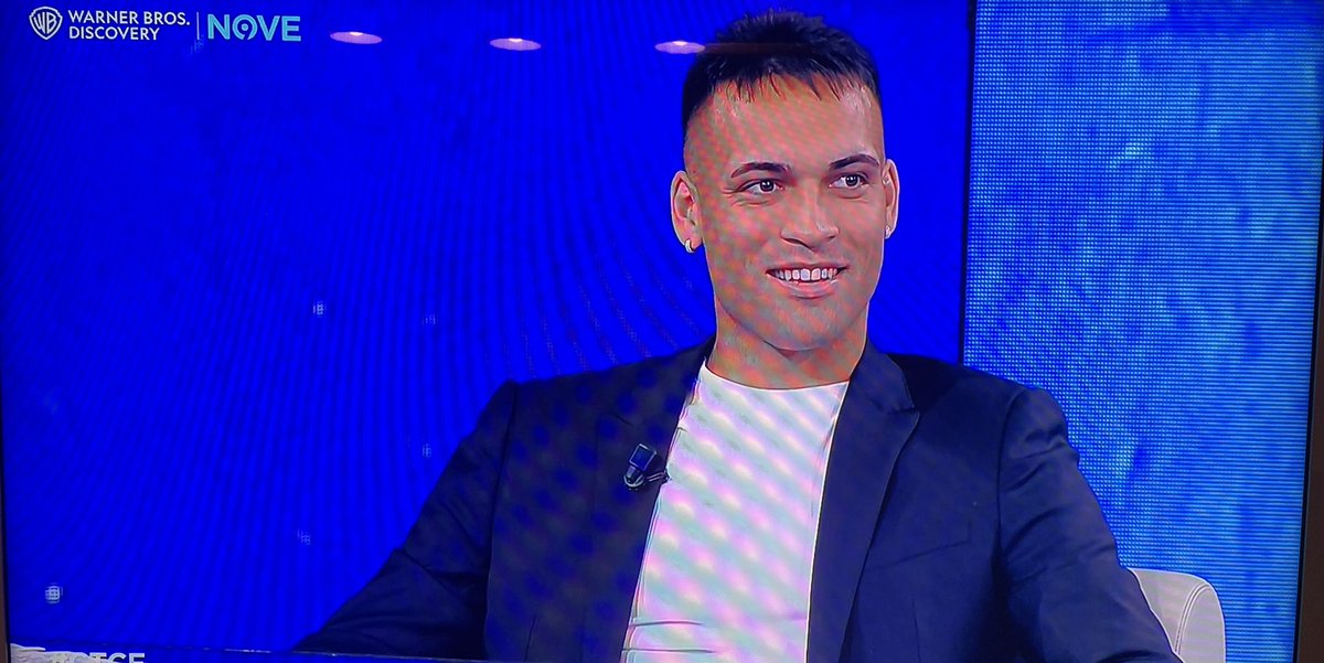 #Lautaro:

“Nel calcio non si sa mai, ma a Milano sto benissimo, la mia famiglia sta benissimo e ho volontà di rinnovare con l’Inter” (#CTCF)