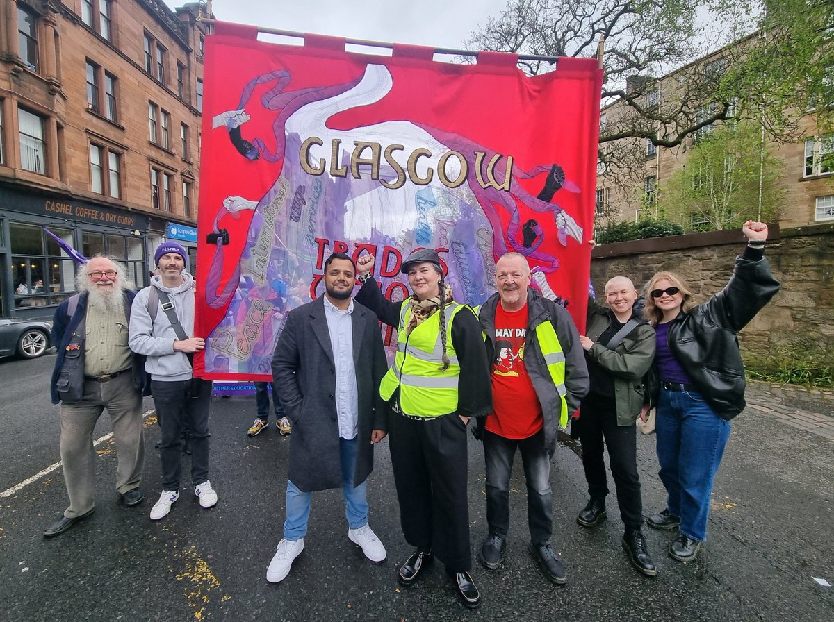 Really honoured to co-chair my first #GlasgowMayDay rally on behalf of @GlasgowTUC. What a great turnout on the march this year and incredible speeches from every one of our speakers. Really uplifting day!! Up the workers! ✊🏽🚩