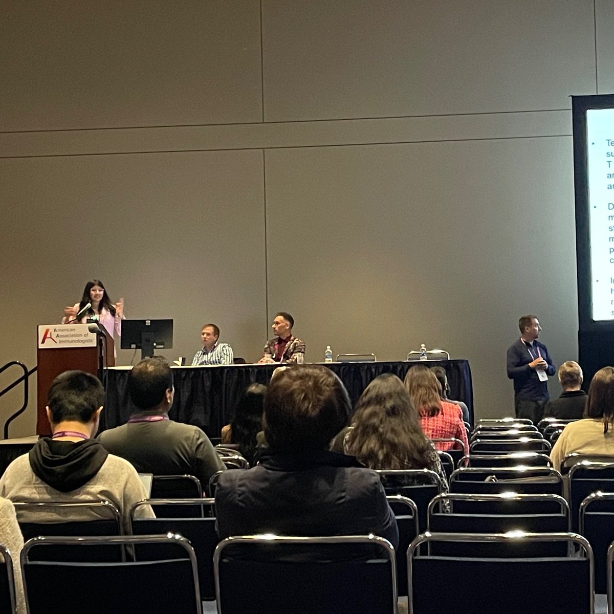 Vanderbilt immunology @VUMC_VCI students bringing it #AAI2024 @ImmunologyAAI . @RachaellSmithh_ & Stephanie Media here. Also, @TheAbbyRich, @meganerwin_ and Lindsay Bass.