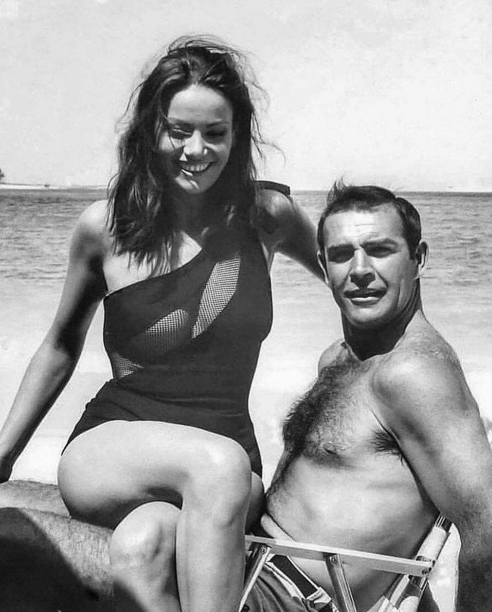 El 26 de abril se cumplieron 83 años del nacimiento de #ClaudineAuger. Se hizo famosa por ser la chica Bond Dominique Derval en #OperaciónTrueno (#Thunderball, 1965), de #TerenceYoung, la película más taquillera de todas las que interpretó #SeanConnery como #JamesBond.