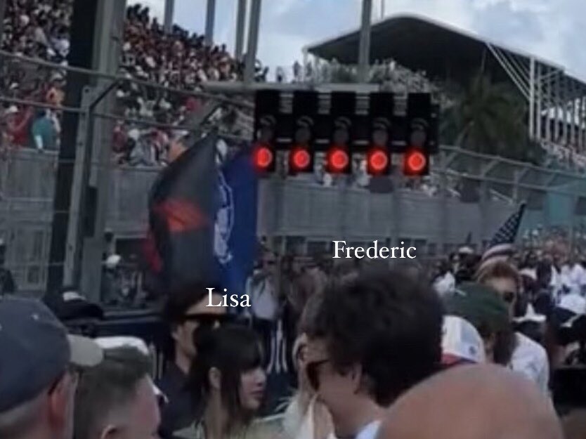 Alinaa27_vn's tweet photo. My couple ๐ฅฐ๐ฅฐ๐ฅฐ
LISA TEAM REDBULL
#LISAatF1MiamiGP #fredlis https://t.co/9TlaXLaJjh