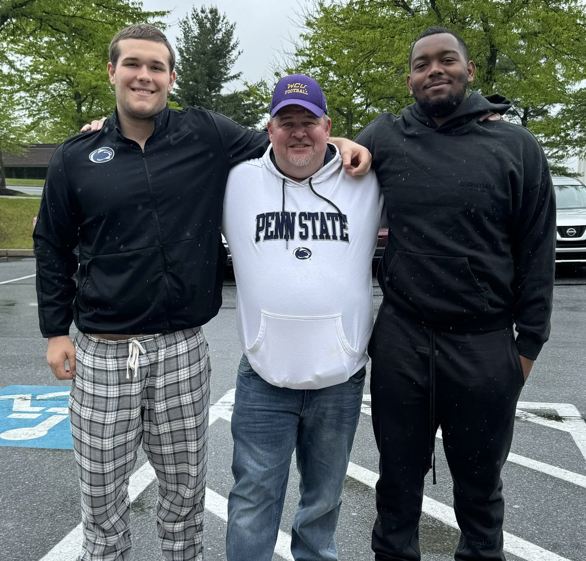 Well big @Caleb_Brewer44 will be joining @williams_jven at PSU next wk to start school, so quick lunch before they head back. Proud of everything you’ve done, and the young men you are becoming!! Keep grinding , be coachable, be accountable, and give your all. #WeAre #letsgo
