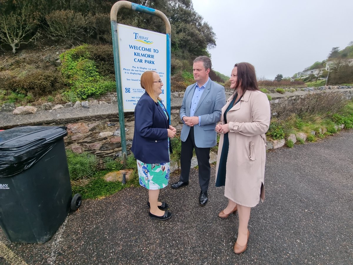 Less than 48 hours after being re-elected @AlisonHernandez was back out on the streets hearing about and working on how to deal with, anti-social behaviour issues which had been raised with Hazel & I. #BoostTorbay #TorbayHour #Wellswood