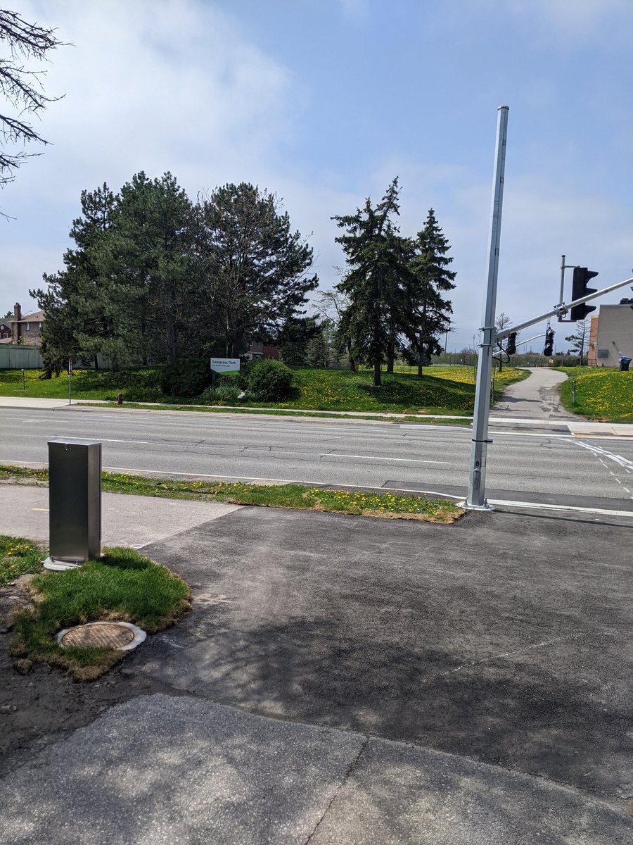 Another new pedestrian crossing and crossride spotted on Rathburn @ Sawgrass Park.  Still needs to be activated.