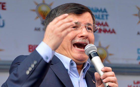 Ahmet Davutoğlu:

Benim hiçbir hatam yok. Benim toplumsal karşılığım partinin çok önünde

Ben başarılıyım, parti başarısız