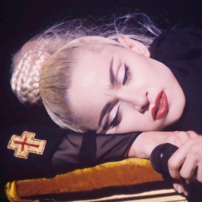 .@Madonna occupies the TOP 2 on Apple Music Brazil Songs Chart. 🇧🇷 #1(+3) Hung Up #2(+2) Like a Prayer