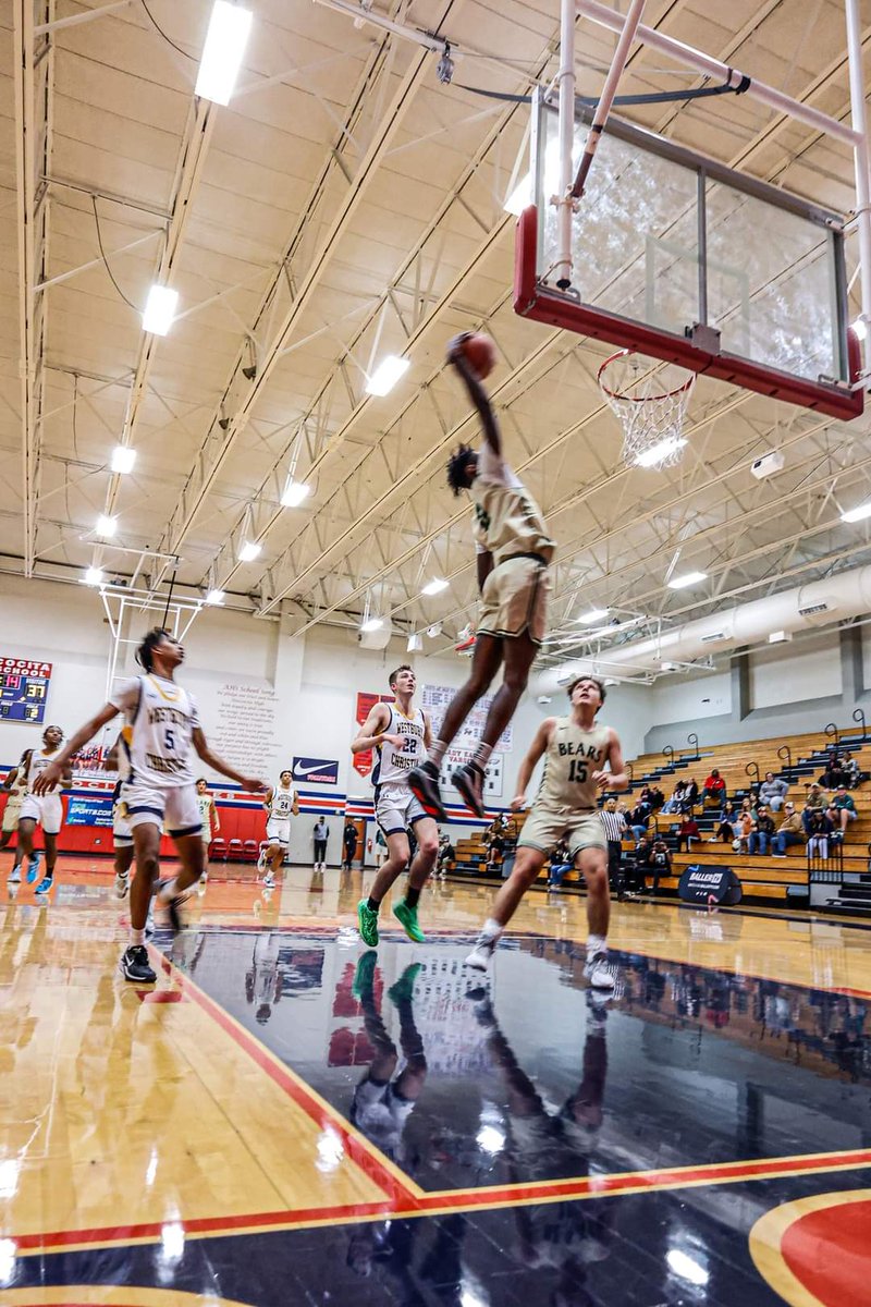 Two more days for early sign up for camp!  Spread the word and get registered here:

docs.google.com/forms/d/1I6wDq…

<a href="/LCMBearFacts/">LCM Bear Facts</a>