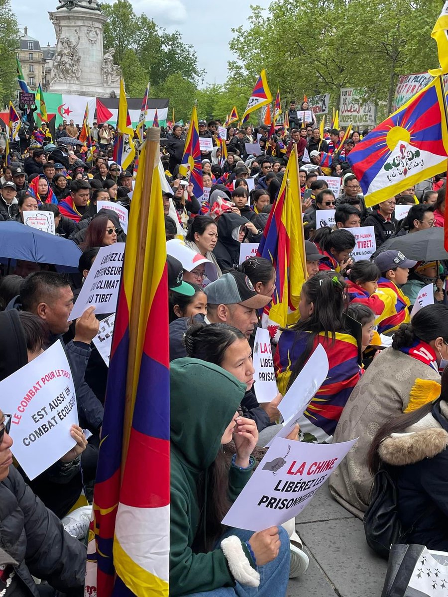 More than 4 thousands Tibetans with their supporters have turned up at République in Paris, to ask Emmanuel Macron to address the question of Tibet during his bilateral talks with Xi Jinping et push Xi Jinping for the resumption of Sino-Tibet talks on Tibet.