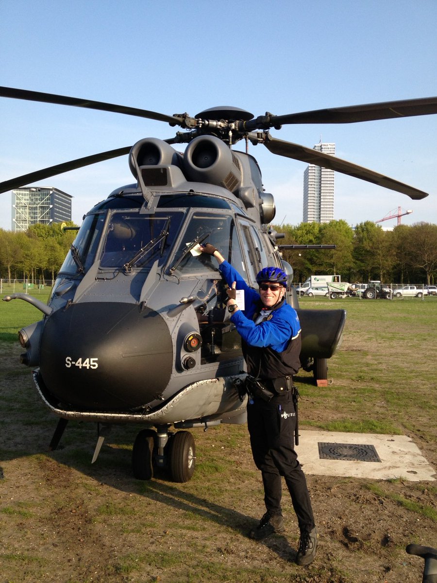 Een foto uit de oude doos. 5 mei 2013. Nu helaas niet de kans gekregen om eenzelfde foto te maken, want de heli is alweer weg.