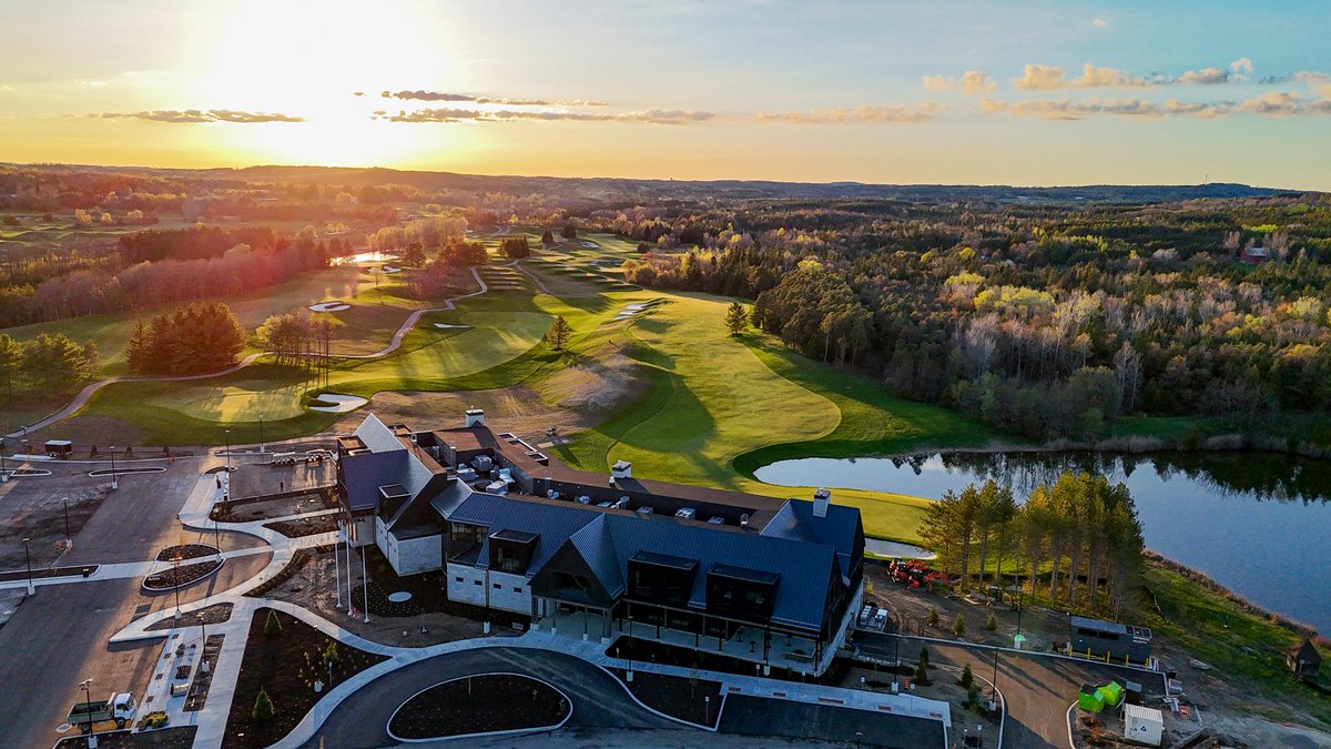 About last night....

As we close in on Opening Play, things are looking proper around the North course ⛳️