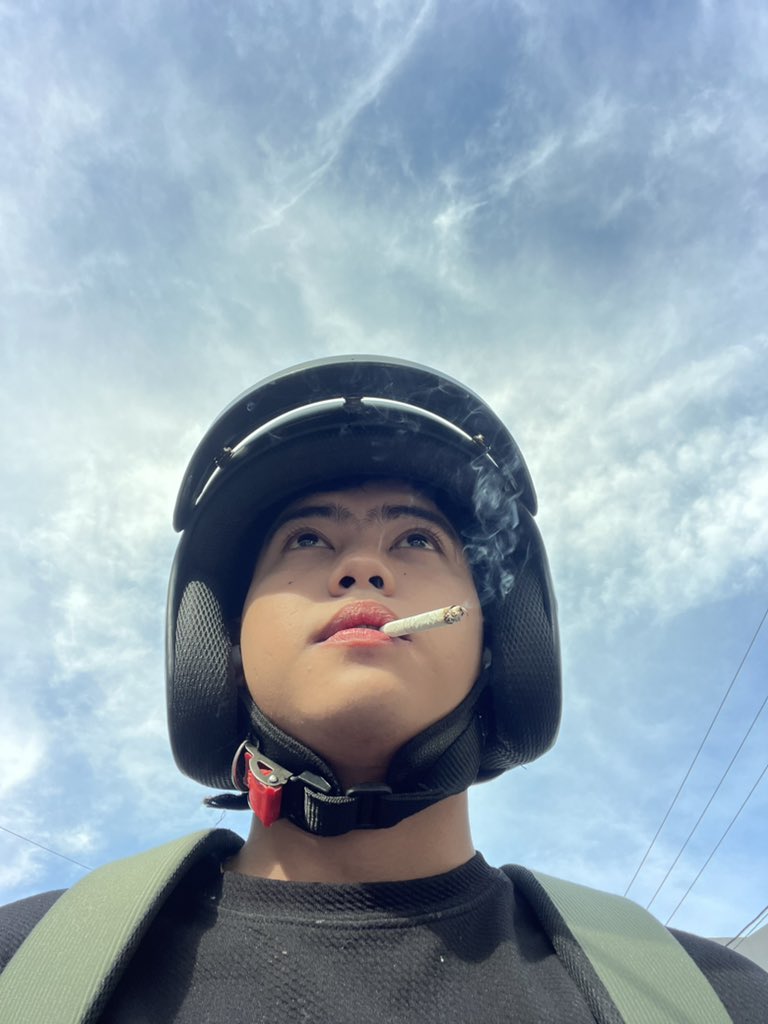 Princebugiss's tweet photo. bangun pagi ku kuleyaaahhhhh https://t.co/KZ8ql9v7vs