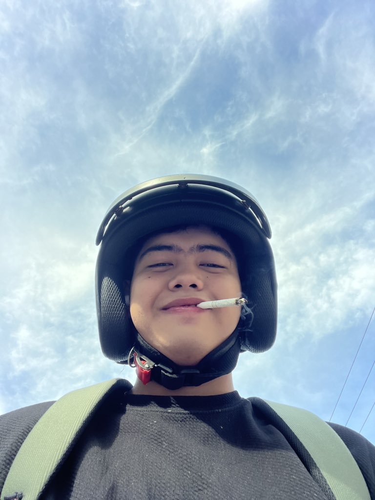 Princebugiss's tweet photo. bangun pagi ku kuleyaaahhhhh https://t.co/KZ8ql9v7vs