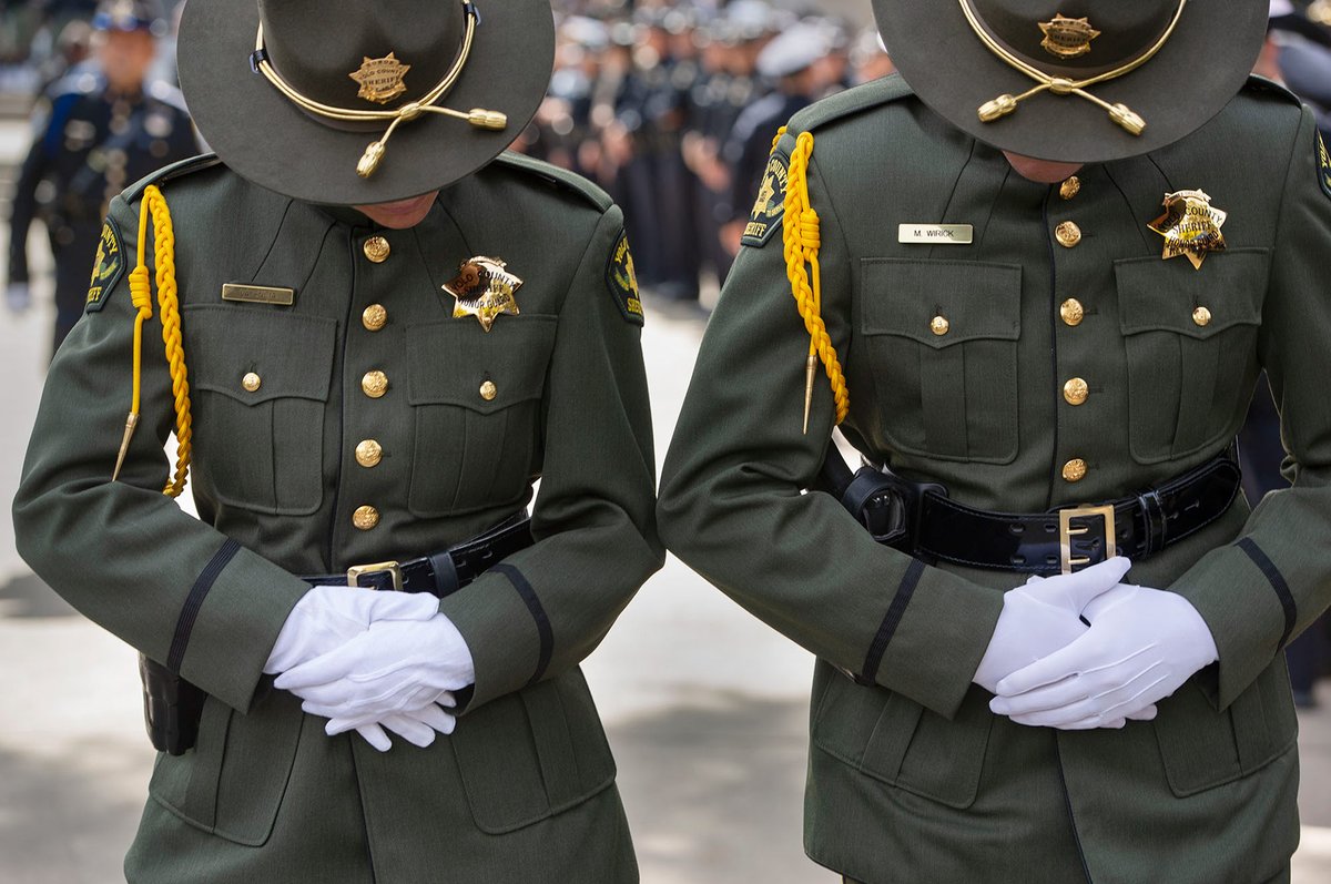 💙California Peace Officers' Memorial Ceremonies💙 CANDLELIGHT VIGIL Sunday, May 5, 2024 | 8:30PM – 9:30PM ENROLLMENT CEREMONY Monday, May 6, 2024 | 10:30AM – 12:30PM camemorial.org