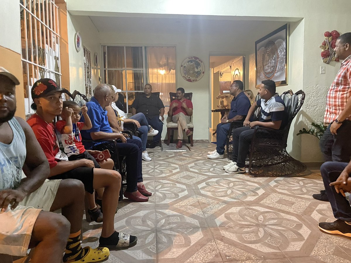 Gracias a nuestra gente del Edén, Batey San Joaquín, Villa Primavera, 2 de Enero  y Villa nueva por el recibimiento dado en el día de hoy. Seguimos Trabajando. #EnLaCasillaFPVota4SDN <a href="/FPcomunica/">@Fuerza del Pueblo (FP)</a>