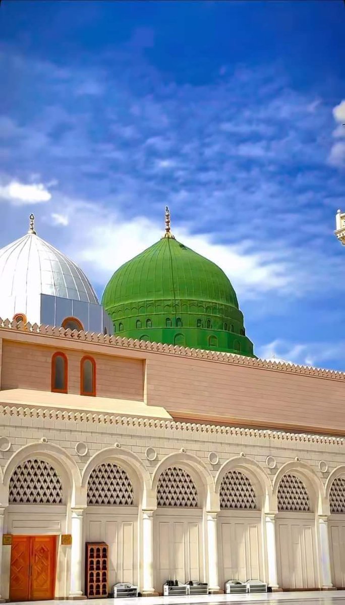 یا رسول اللہﷺ میرے حال پر نظر فرمایئے یا حبیب اللہﷺ میری عرض سنیے میں غموں کے سمندر میں غوطہ زن ہوں میری دستگیری فرمایئے اور مشکلیں آسان کردیجیے #نوائےسحر #عطاری_پرموشن