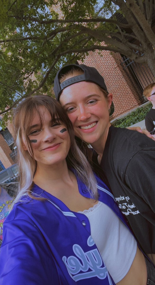 my lovely sweet @rebecorate i hope you know how loved and supported you are in this community. you are a perfect representation of everything the pilots embody. i’m so honored you wanted to be my friend and i look forward to the day i get to hug you again +
