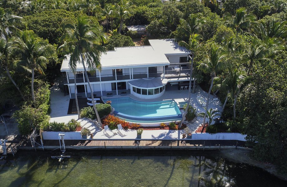 Ted Williams moved to Islamorada to pursue sport fishing and lived there for decades. Built 1.72 acres with about 100 feet of frontage on Florida Bay, Williams practiced casting from his backyard. In 2000, a street near the house was renamed 'Ted Williams Way.'