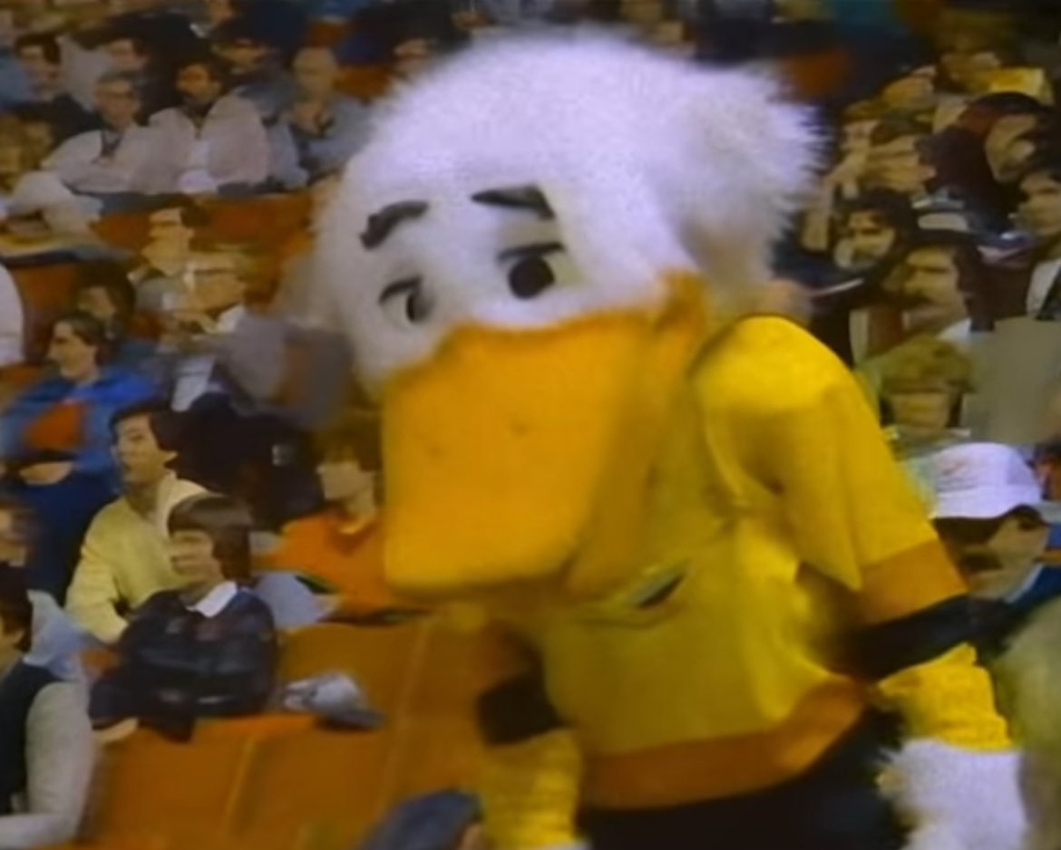 Been a fan for a while, but I have no memory of this. 

Anyone remember a large anthropomorphic duck as a #Canucks mascot?
