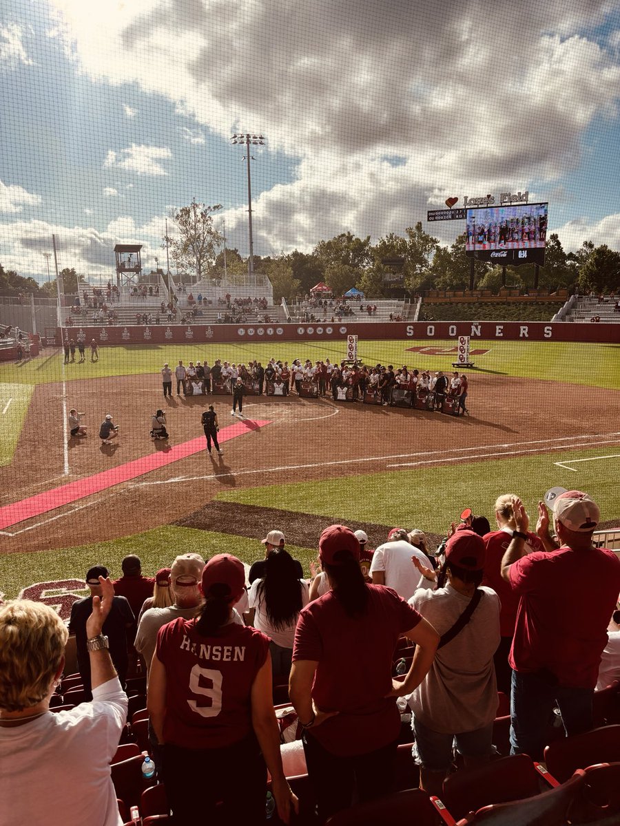 It’s been a privilege & I just want to say THANK YOU❤️🤍❤️🤍⁦@OU_Softball⁩ #SeniorDay