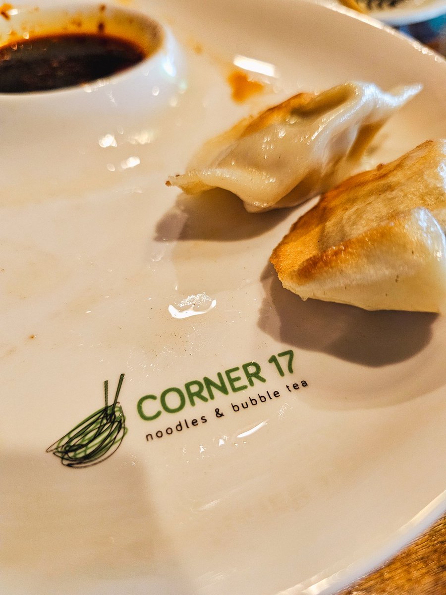 Corner 17 was perfection for dinner tonight. Like always. #chefskiss #stl #stleats