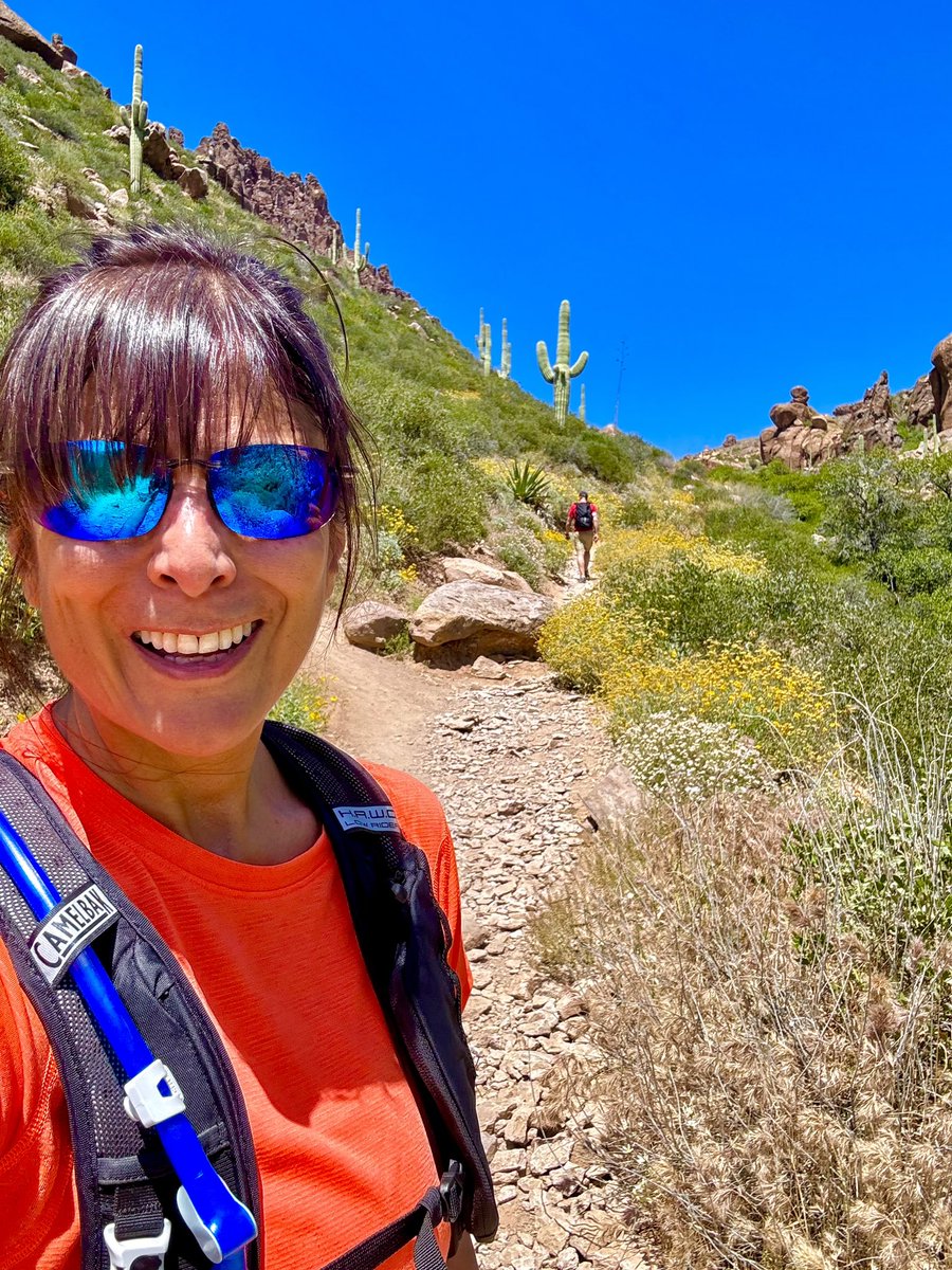 Who says there are no seasons in AZ?! Springtime is one of my favorite seasons here (and the best time for hikes)!
