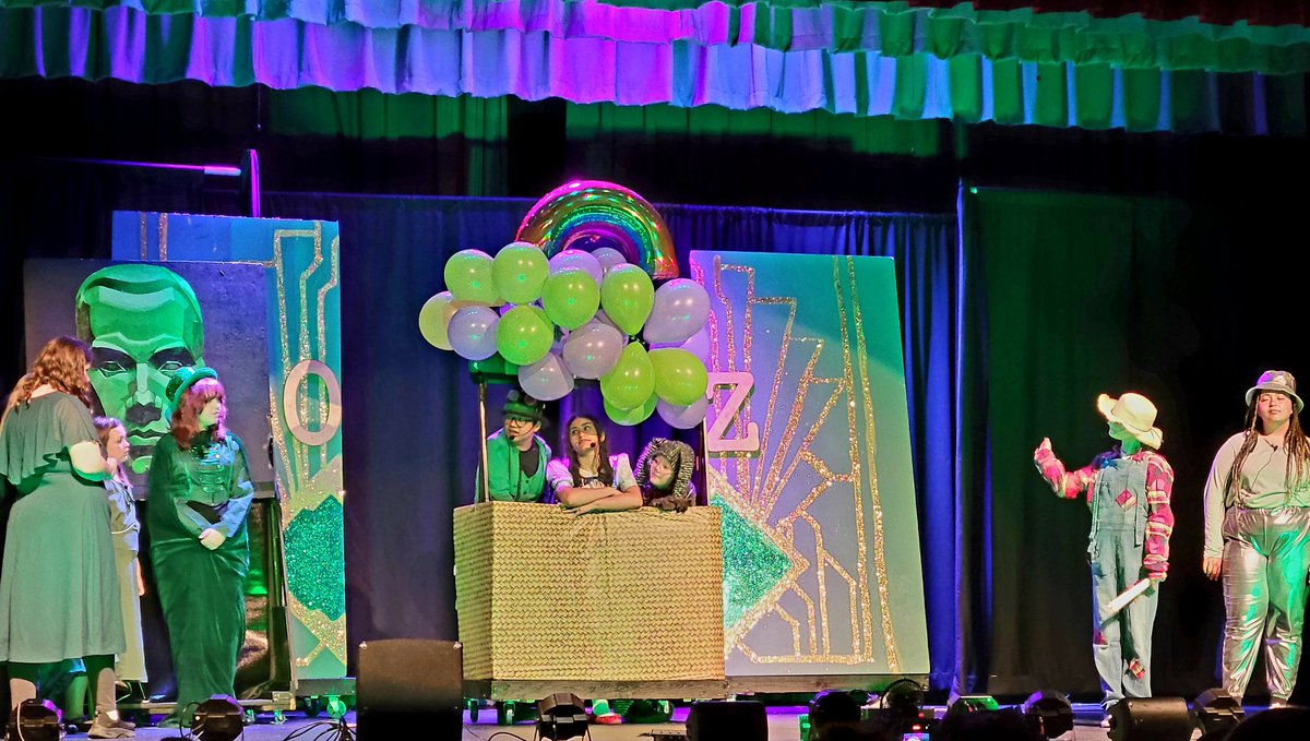 I enjoyed watching the <a href="/SmyrnaMiddle/">Smyrna Middle School</a> drama club perform The Wizard of Oz this weekend!