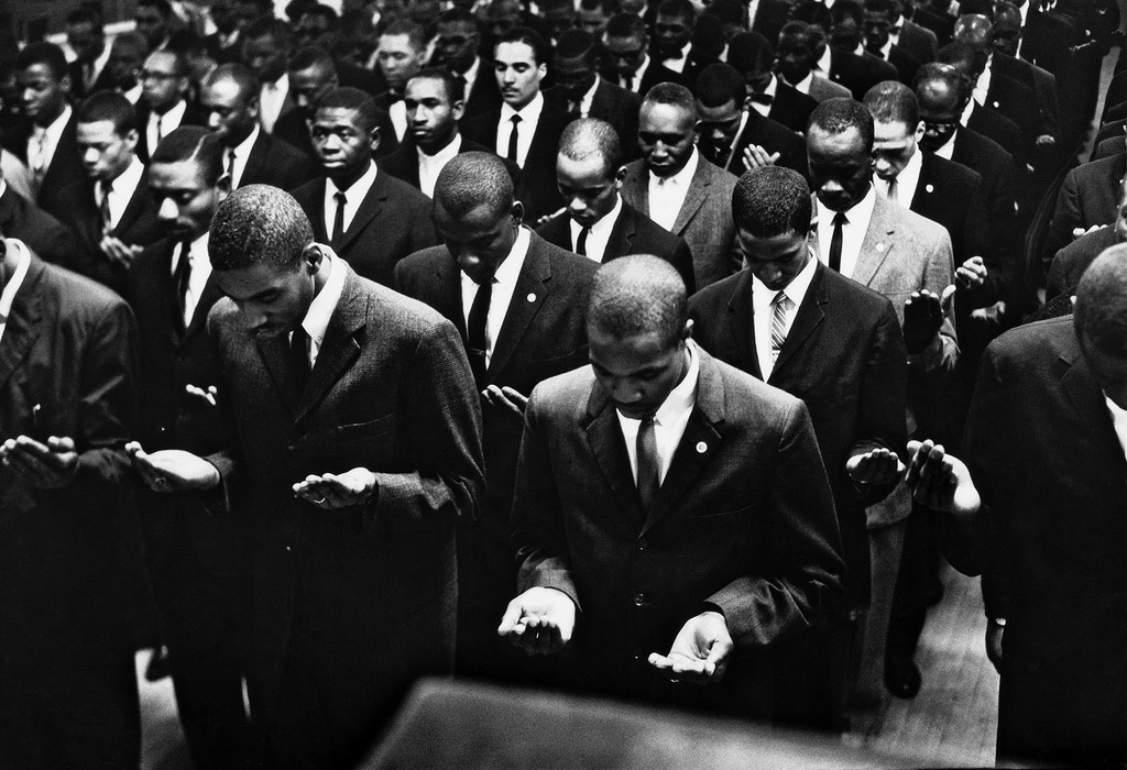 Untitled, Chicago, Illinois, 1963
.⁠
.⁠
.⁠
#blackculture #blacklove #blackisbeautiful #socialjustice #freedom #endinjustice #speakup #speakout #blacklivesmatter #blm