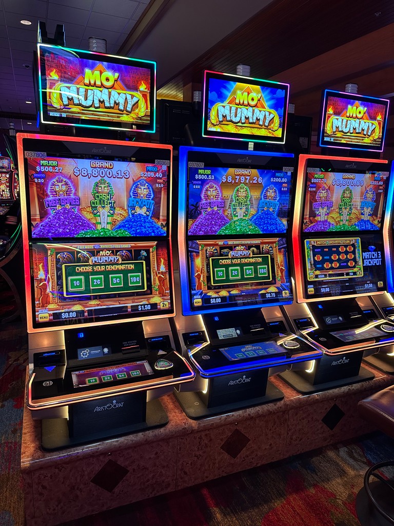 Mo Mummy mo problems! Unravel the mysteries of ancient Egypt and discover an adventure filled with treasures and excitement. 🎰💰️ #SlotMachineSunday #Pechanga #Resort #Casino #PechangaCasino #Hotel #Play #Win #New #Slot #SlotMachines #Temecula #Money #Gamble #Gambling #MoMummy