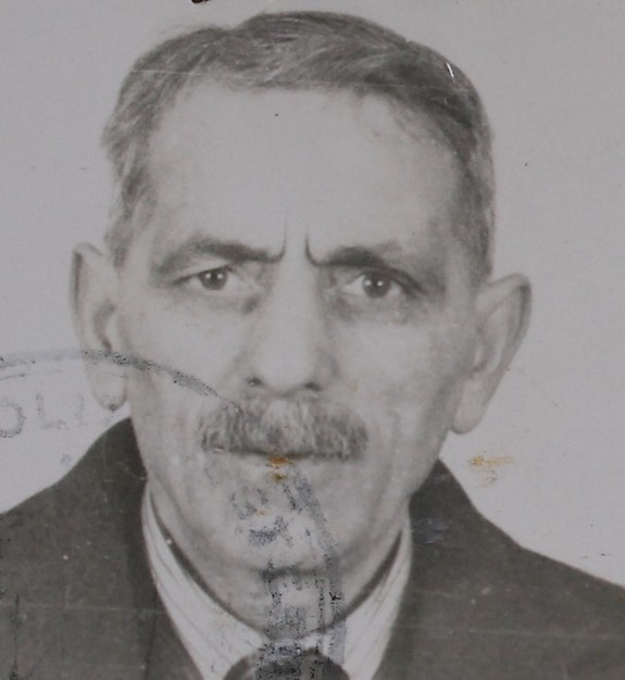 5 May 1981 | Jewish man, Meyer Dickman, was born in Russia. He emigrated to Norway. A merchant. He arrived at #Auschwitz on 1 December 1942 and was murdered in a gas chamber after arrival selection.
