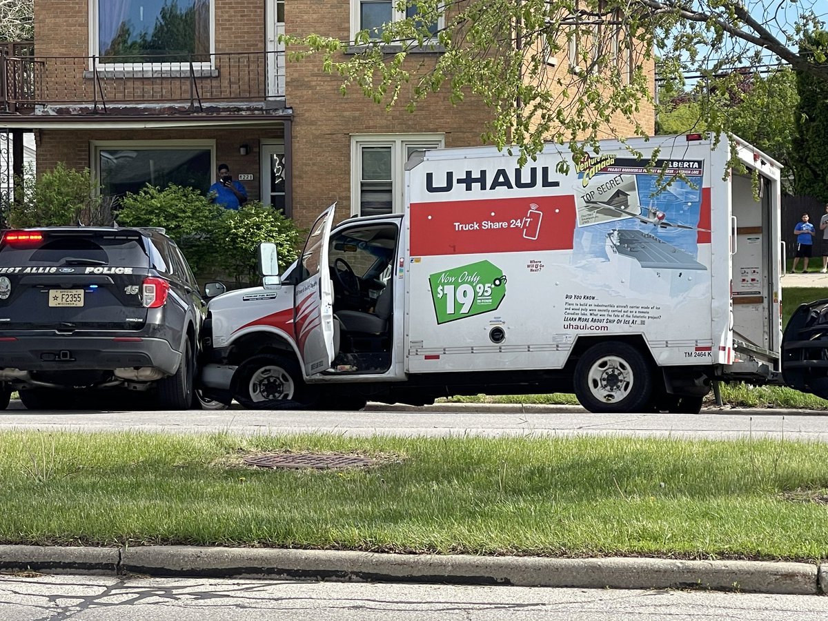 #Breaking West Allis PD on scene near 82nd and Burleigh. Scanner traffic indicates this was chase involving a U-Haul.