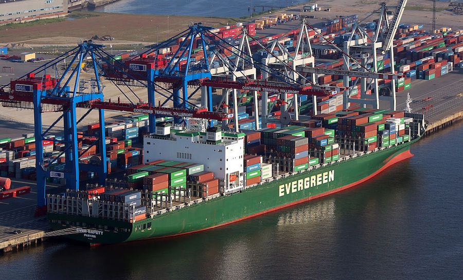 Evergreen orders six boxships in China dlvr.it/T6Sf0c