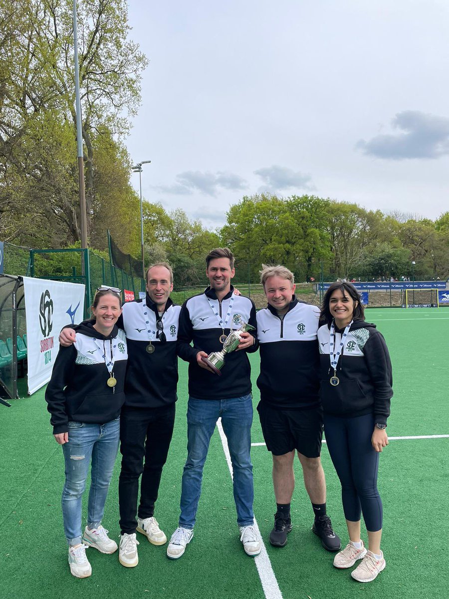 “Behind every fearless player is a fearless coach who refused to let them be anything but the best they can be.” Celebrating #UKcoaching week. Part 2 🤩 @englandhockey A massive thanks to all our coaches for their dedication and commitment.