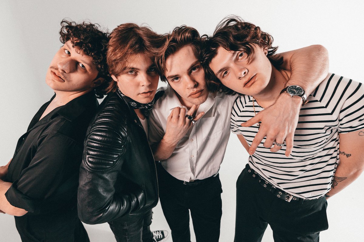 .@tblhq is a Nashville based pop-rock group who are rolling out their unique and vintage sound across the country. The band took the time to chat with us about early beginnings, touring, their brand new singles, and more in our interview by Sara Welden: unclearmag.com/music-posts/20… 🎶