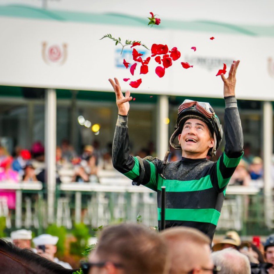 KentuckyDerby's tweet photo. Dreams do come true 💭

Then 👉 Now https://t.co/KqEaDEmFxt