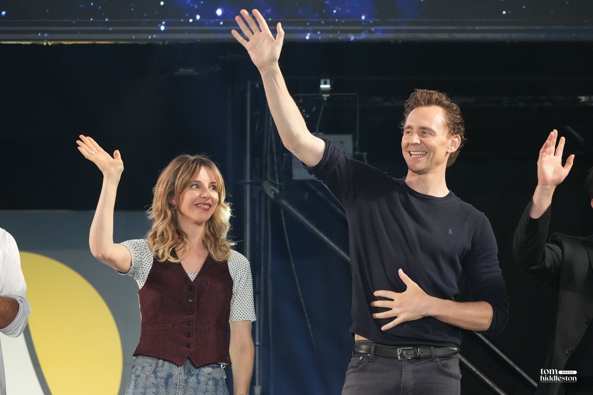 Tom Hiddleston Brasil • Mídias tweet media